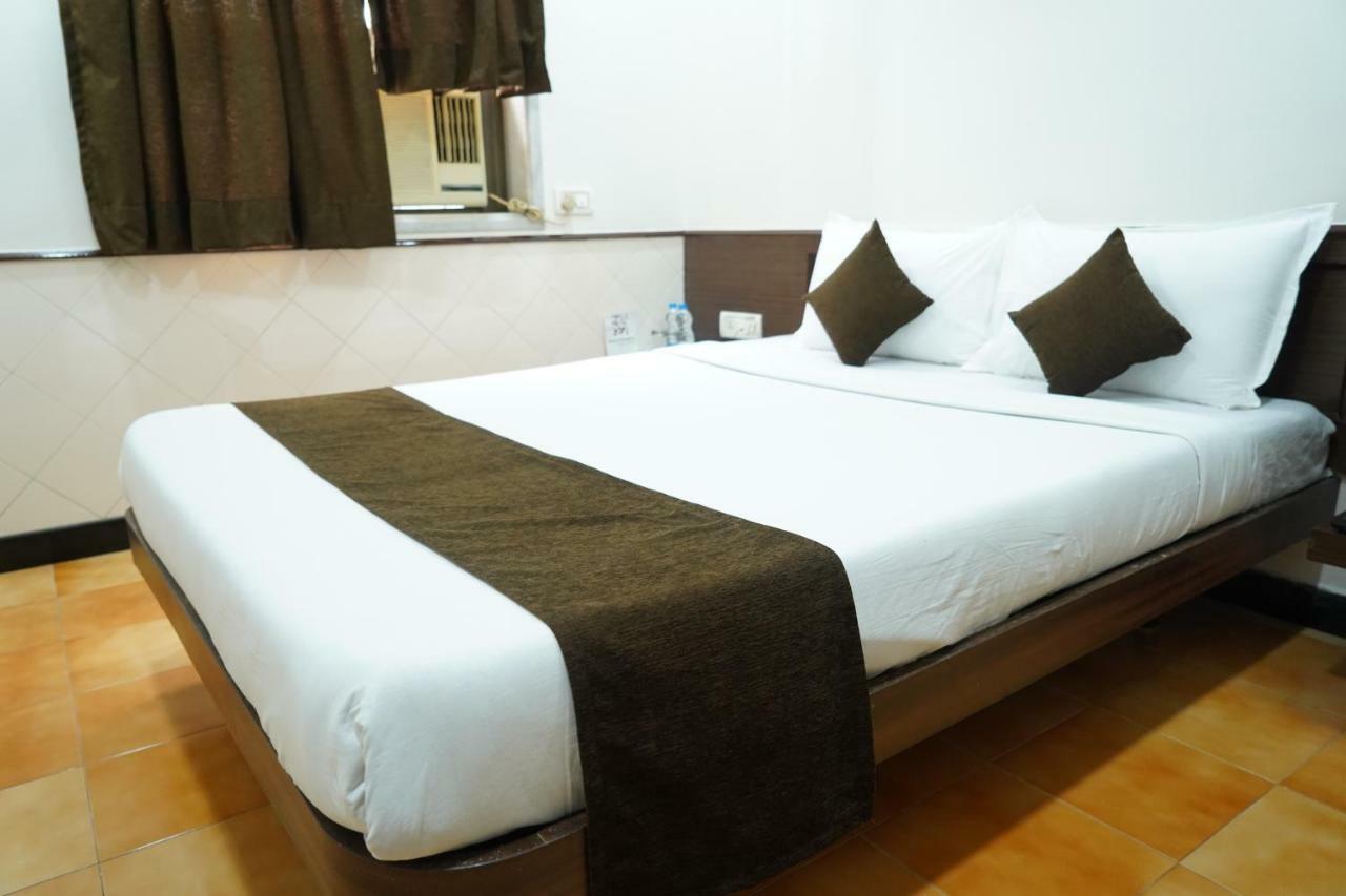 Sharda Residency Hotel Mumbai Exterior photo