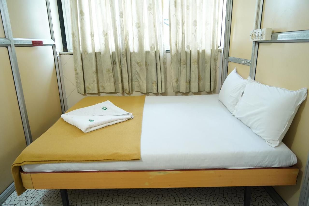 Sharda Residency Hotel Mumbai Exterior photo